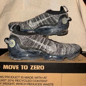 Nike Men’s Air Vapormax 2020 Fly Knit Oreo Shoes (Size 12.5) (WORN ONCE)